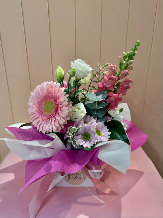 'Go Pink' Box of Blooms
