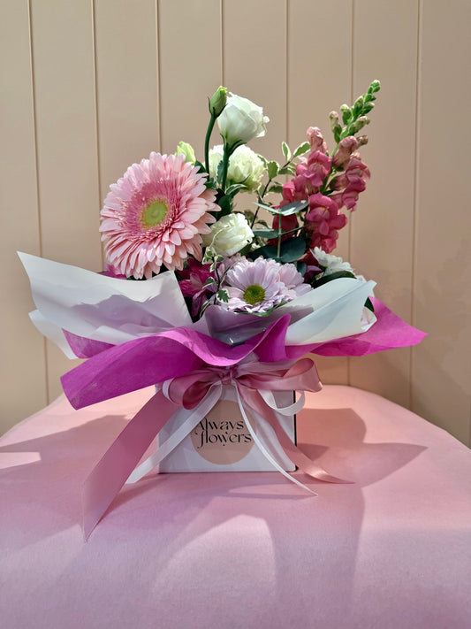 'Go Pink' Box of Blooms